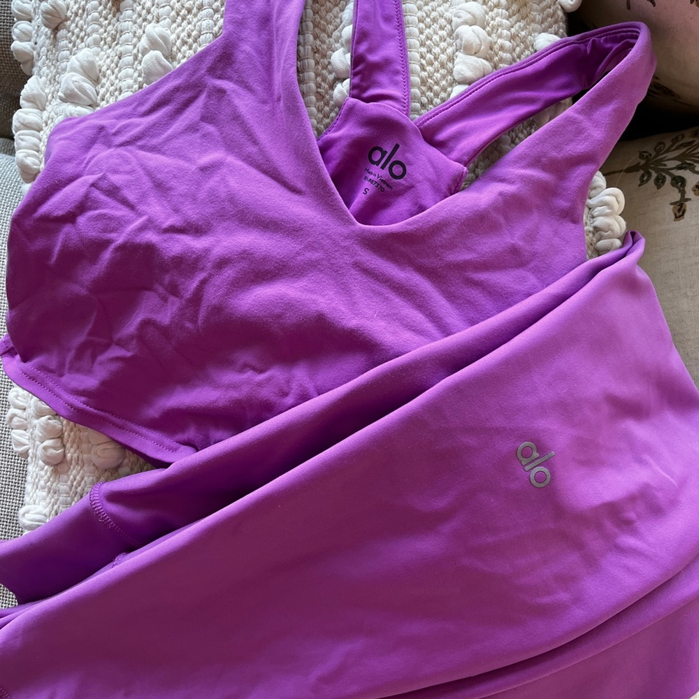 ALO Yoga Women's Purple Set